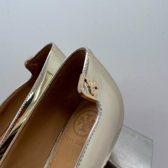TORY BURCH Women's NEW Elizabeth 40MM Pump Mirrored Metallic Silver Kitten Shoes - Picture 4 of 10